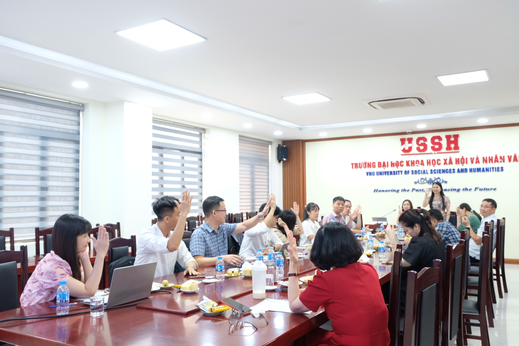 C5A27F76 DCCB 4EF5 B63C 8FCF05527C00 9700 000000FC85E55858